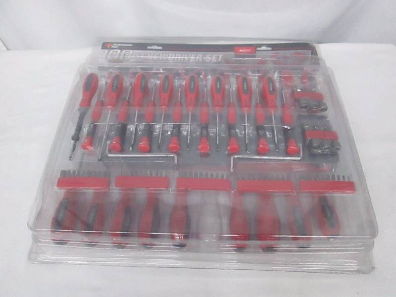 lot 33 image: Performance Tool 100-pc. Screwdriver Set