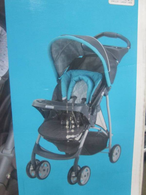 lot 27 image: Graco LiteRider Click Connect Stroller
