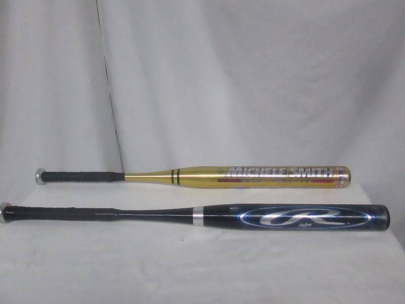 lot 56 image: 2 Softball Bats