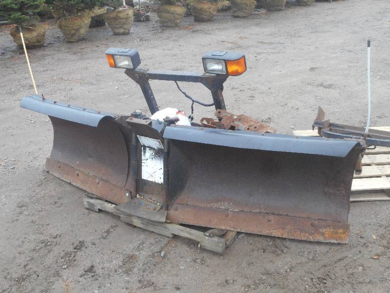 SnoWay 9ft Hydraulic Snow Plow, Wir...