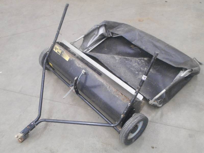 Agri-Fab Pin-Hitch Lawn Sweeper, Co...