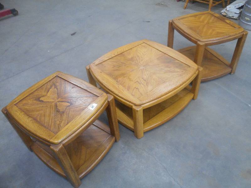 Matching Coffee & End Table Set, Oa...