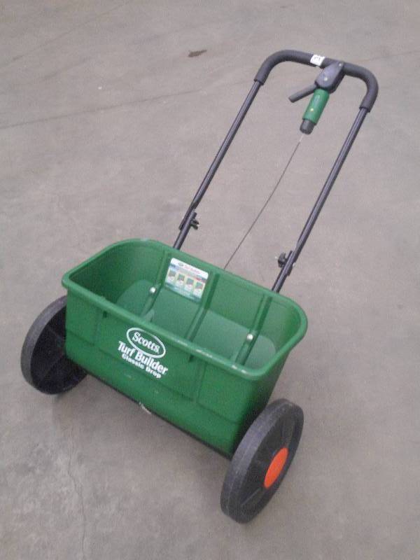 Scotts Drop-Seed Spreader, Good Con...