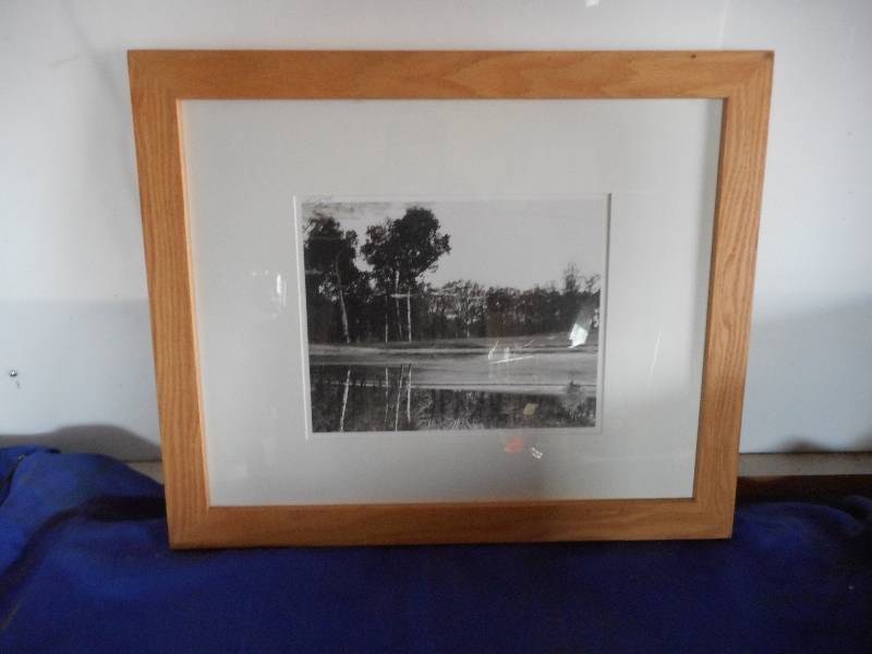 COUNTRY SCENE PICTURE