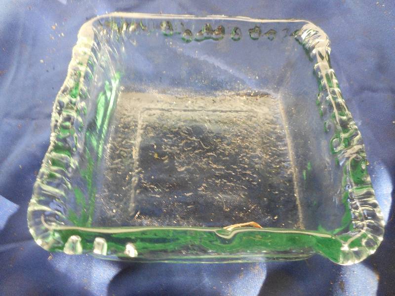 VINTAGE SQUARE GREEN DISH