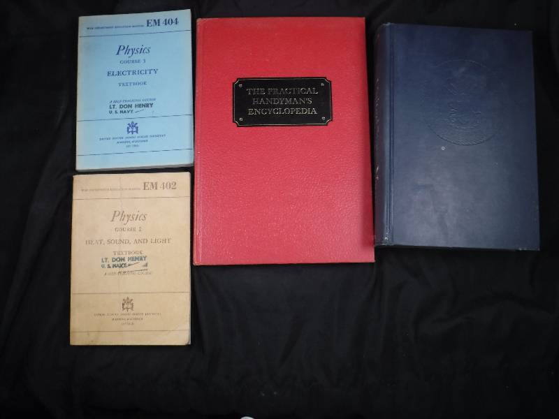 lot 20 image: Vintage Books
