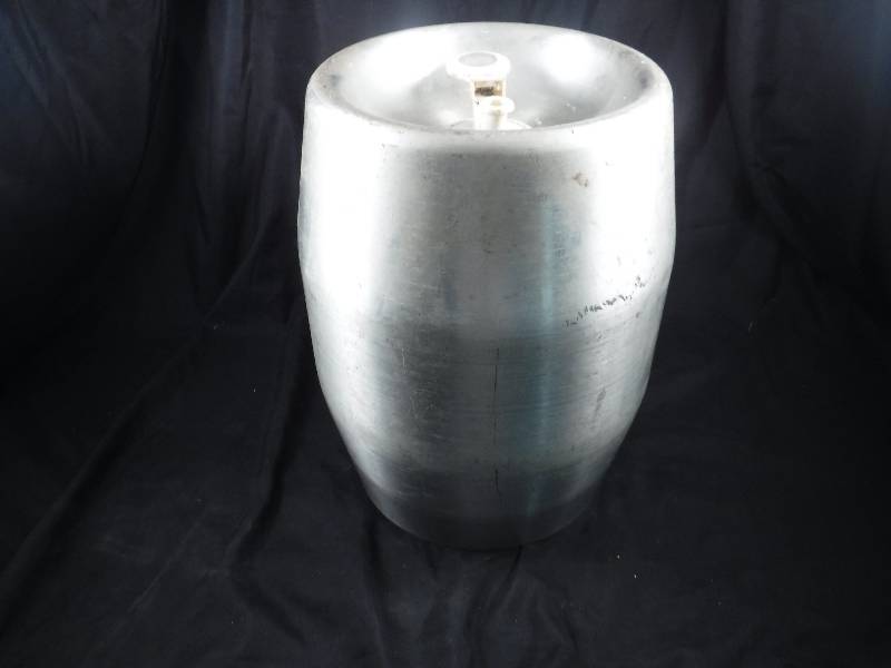 lot 22 image: Vintage Hamms Beer Mini-Keg