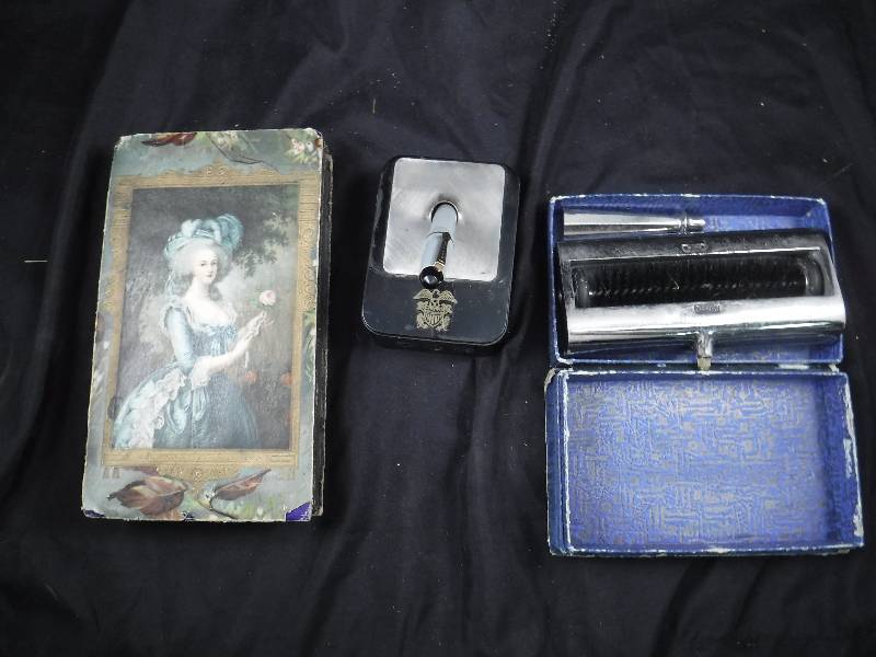 lot 27 image: Antique Crumb Sweeper, Skrip Reservoir Base, and Pencils