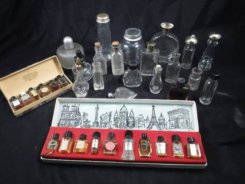 lot 32 image: Lot of Vintage Glass BottlesJars