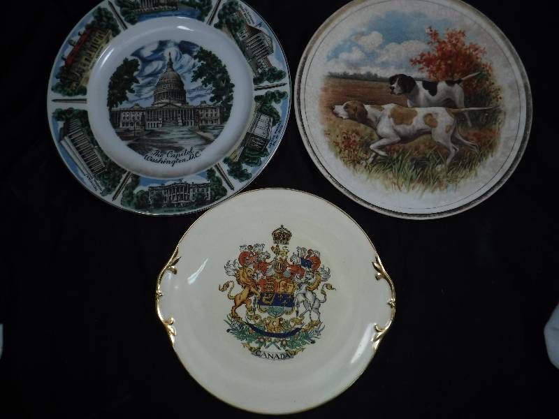 lot 35 image: Vintage Plates