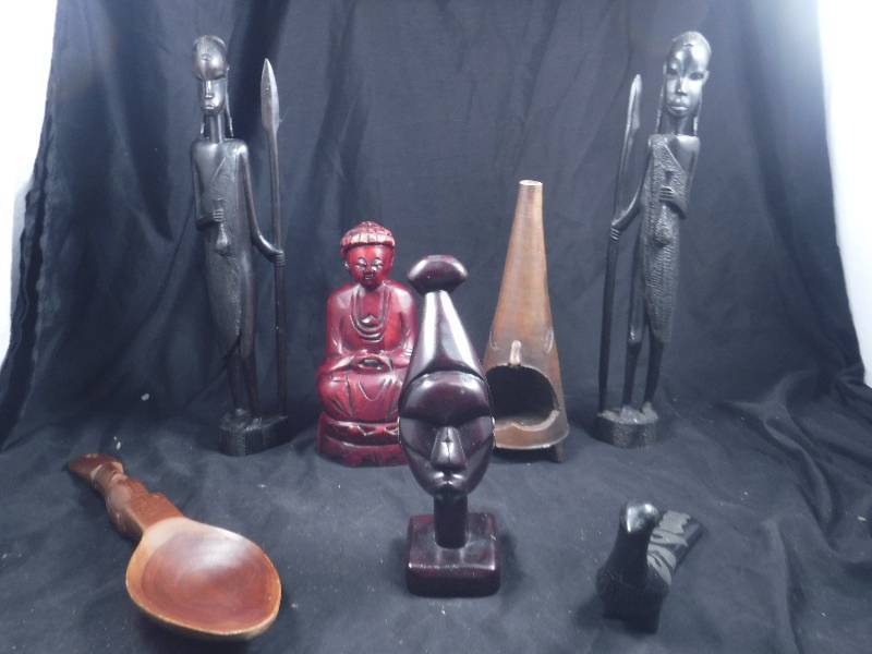 lot 55 image: Vintage Statues and Figurines