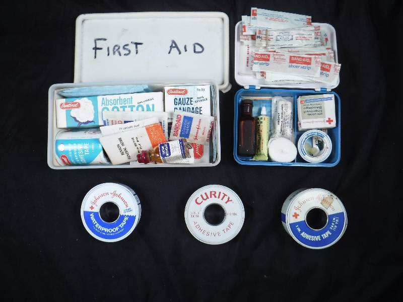 lot 3 image: Vintage First Aid Kits