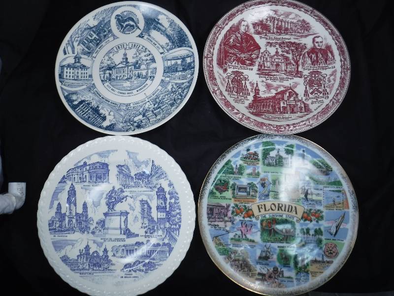 lot 5 image: Vintage Collectible Plates