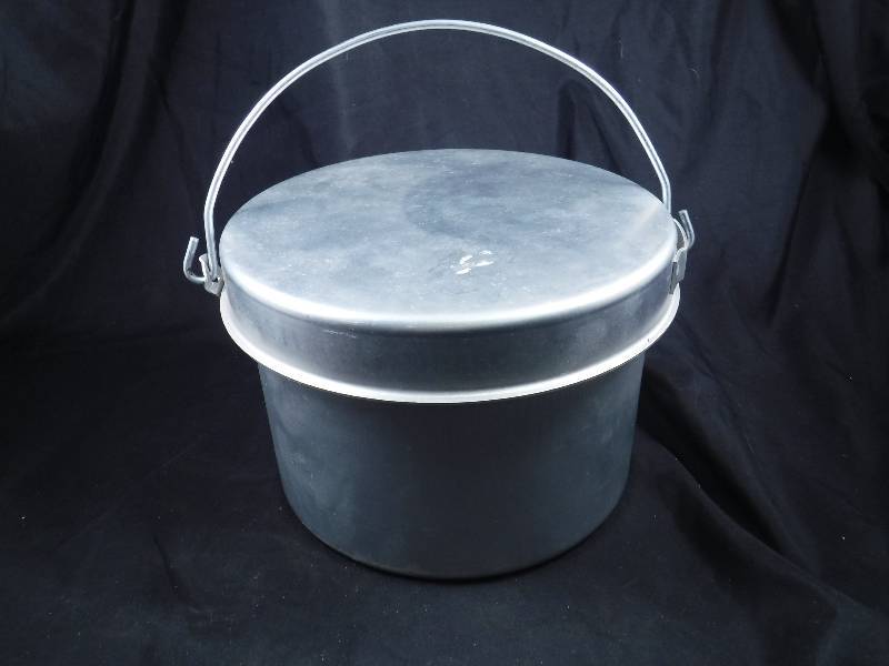 lot 13 image: Vintage CampingOutdoor Cookware Set