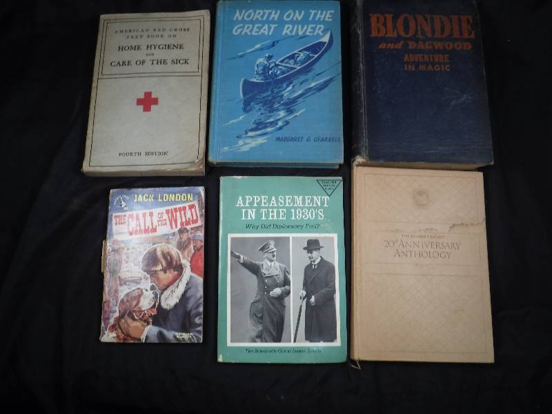 lot 19 image: Lot of Vintage Books