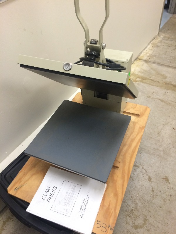lot 3 image: Clam Press  ( T-Shirt Press ) Used lightly   Works Fine