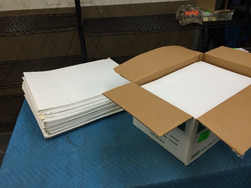 lot 20 image: Unline Stay Flats   13 x 8 & 21 x 17   Total lot of approx. 125