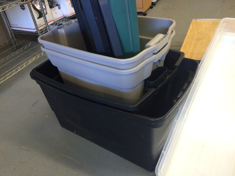 lot 41 image: Heavy Duty Storage Containers with lids