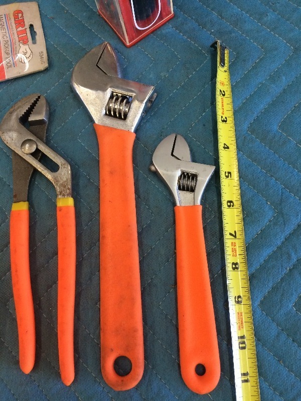 lot 90 image: Assorted Hand Tools   Lot of 11   NEW