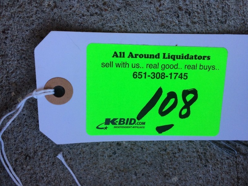 lot 108 image: 100 extension cord