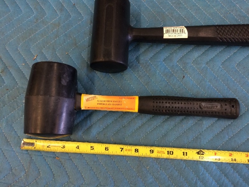 lot 124 image: 2 rubber mallets   Lot of 2   NEW