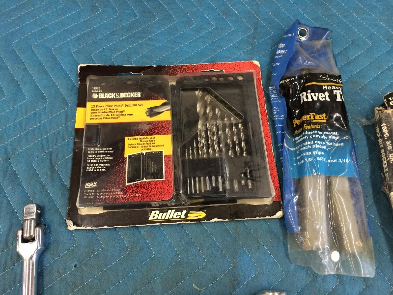 lot 126 image: Assorted Hand Tools   Lot of 16   NEW