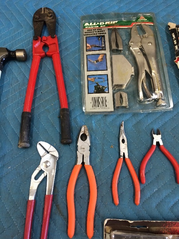 lot 127 image: Bolt Cutter & Assorted Hand Tools   Lot of 14   NEW