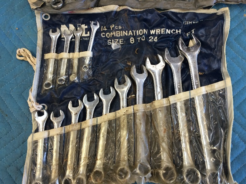 lot 130 image: Combination Wrench Sets  Lot of 2 sets    never used
