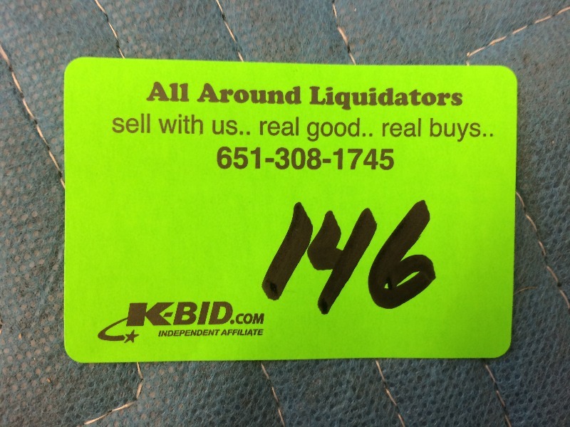 lot 146 image: 5 Gallon Outboard Motor Gas Can