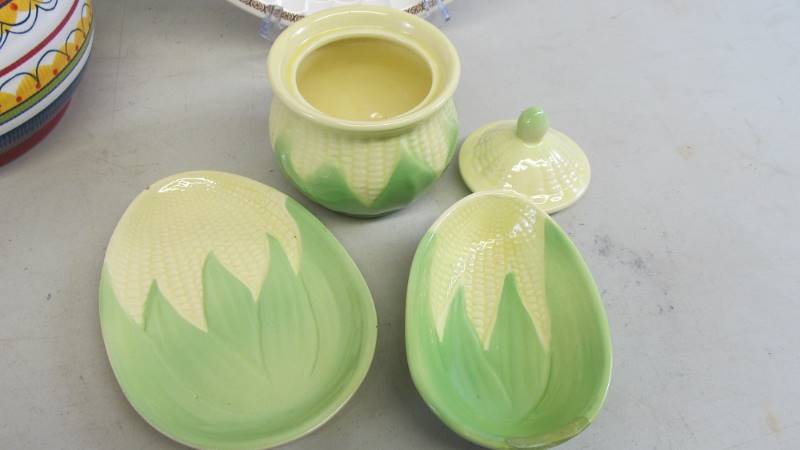 Vintage & Newer Kitchen DecorCookie Jars