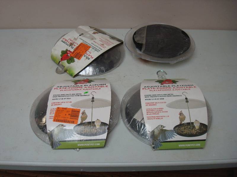 lot 22 image: Lot Of Unused Bird Feeders