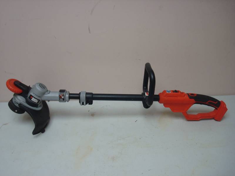 lot 41 image: Black And Decker Weed Wacker, Untested, As Is For Parts