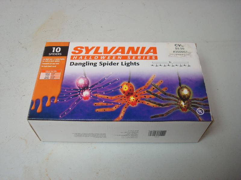 lot 49 image: Sylvania Halloween Dangling Spider Lights, New