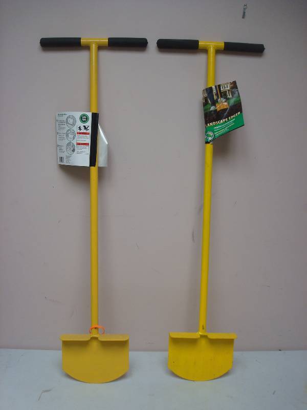 lot 131 image: Pair Of Hound Dog Landscape Edger, Store Shelf Pull, Unused, May Show Minor Wear Marks