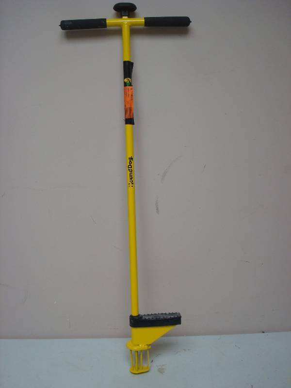 lot 134 image: Hound Dog Weeder Puller