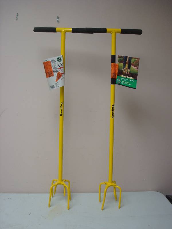lot 137 image: Pair Of Hound Dog Garden Tiller, Store Shelf Pull, Unused, May Show Minor Wear