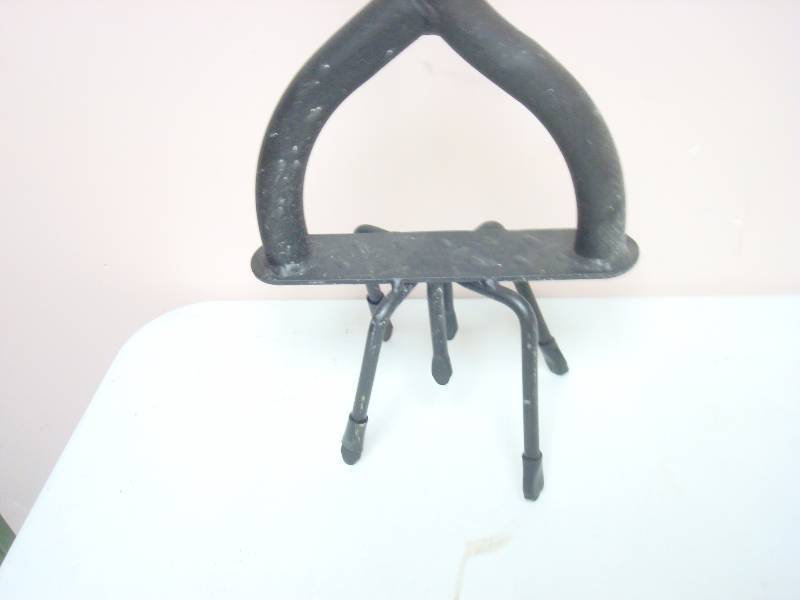 lot 139 image: One Fiskar Tiller, Store Shelf Pull, Unused, May Show Some Minor Marks
