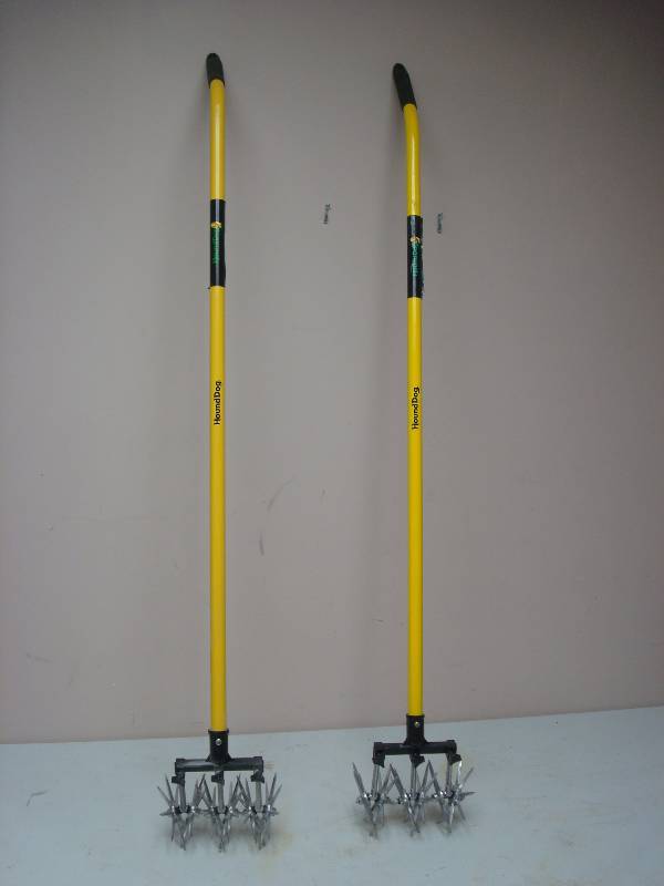 lot 144 image: Pair Of Hound Dog Cultivator, Unused, Store Shelf Pull, May Show Minor Wear