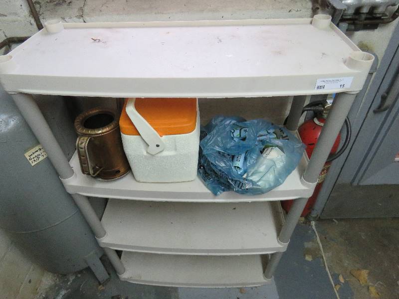 lot 15 image: Shelving unit