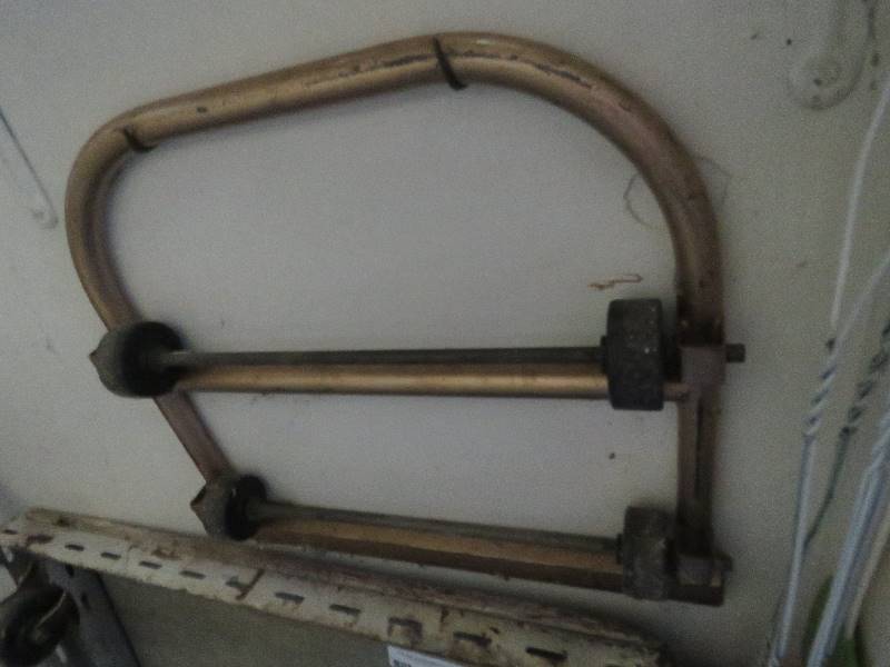 lot 36 image: Cart