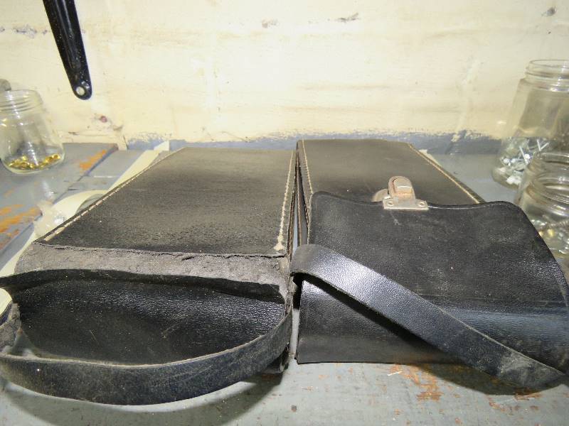 lot 68 image: Leak Detectors