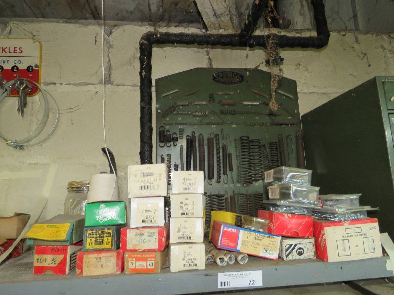 lot 72 image: Garage lot