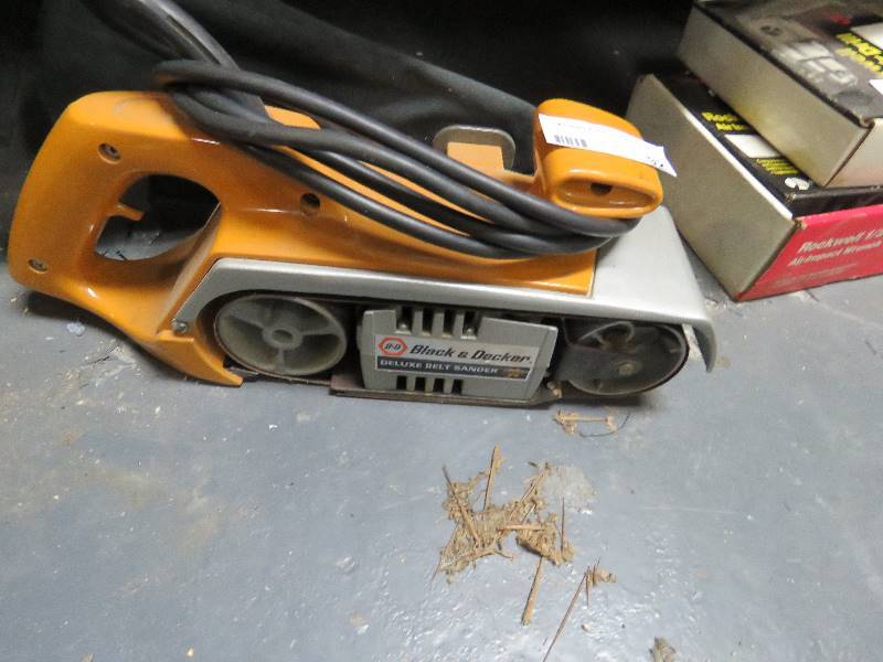 lot 92 image: Belt Sander