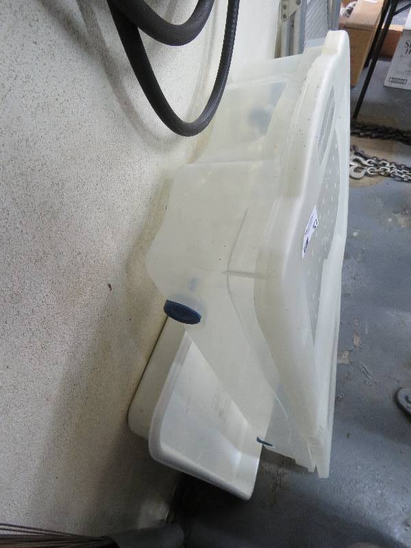 lot 121 image: Storage Bin