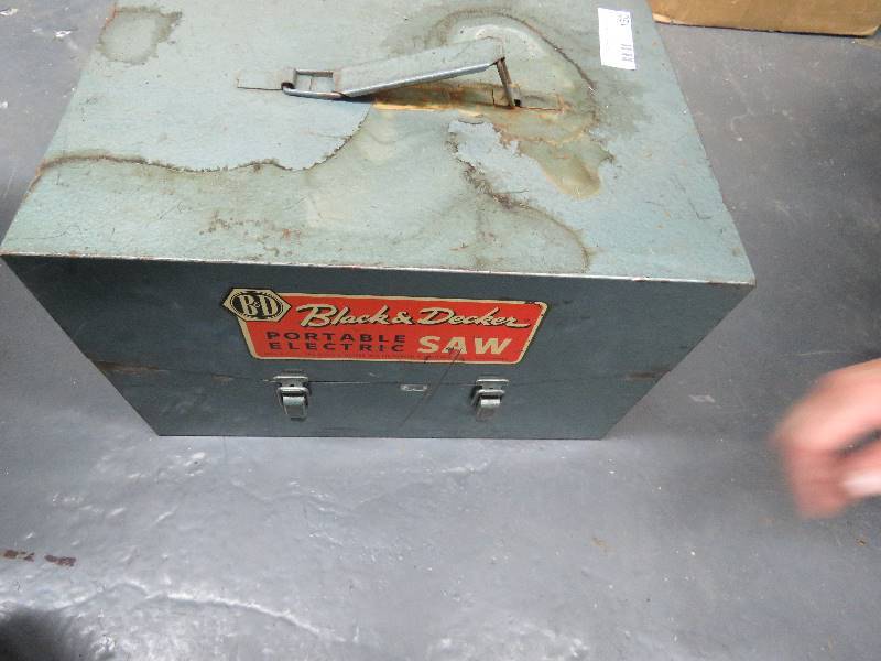 lot 130 image: Vintage Electric Saw