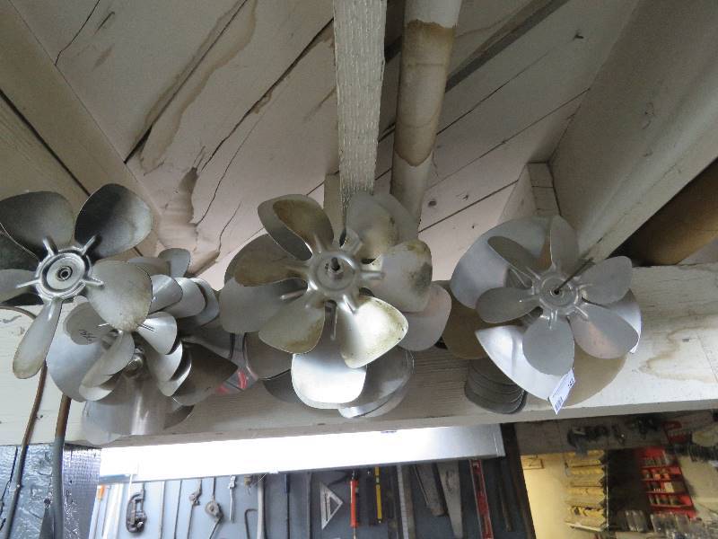 lot 143 image: Fan Blades
