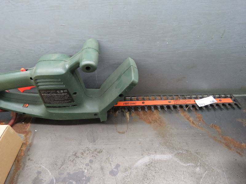 lot 146 image: Hedge Trimmer