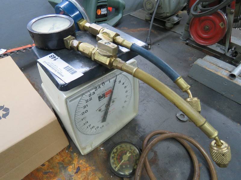 lot 148 image: Scale