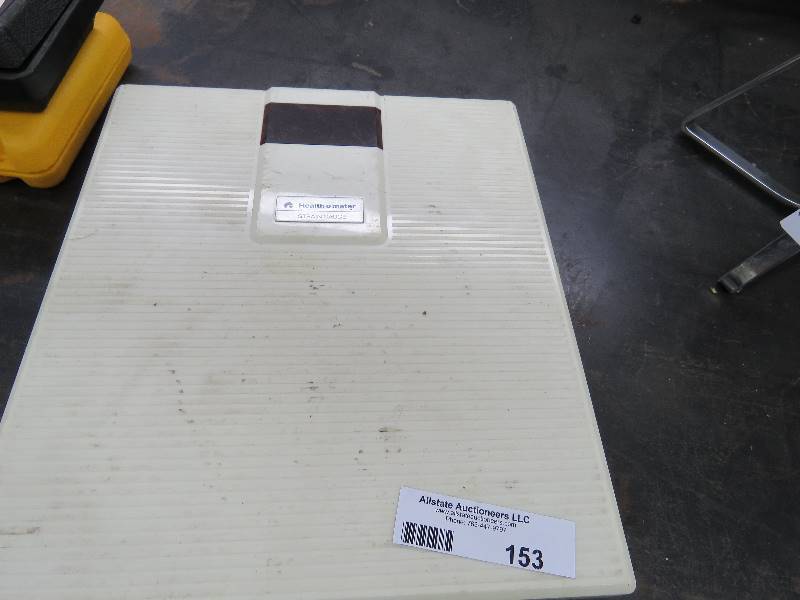 lot 153 image: Scale