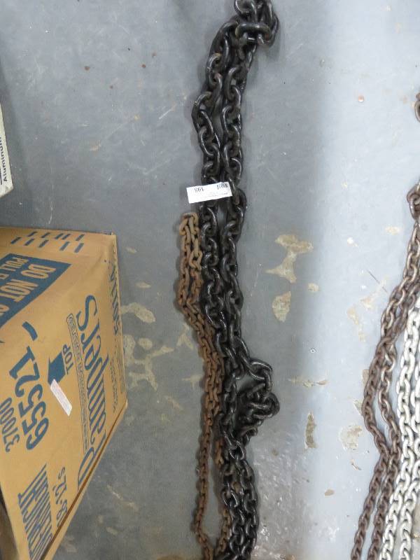 lot 198 image: chains